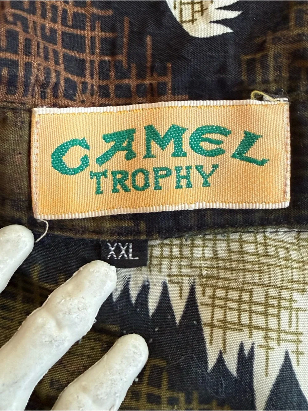 Vintage 90s Camel Cigarettes Cropped Earthy S/S Button Down ~ Size XXL - Picture 6 of 10